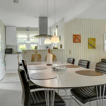 Feriehus Gorgeous In With Kitchen