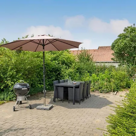 Gorgeous In With Kitchen Feriehus